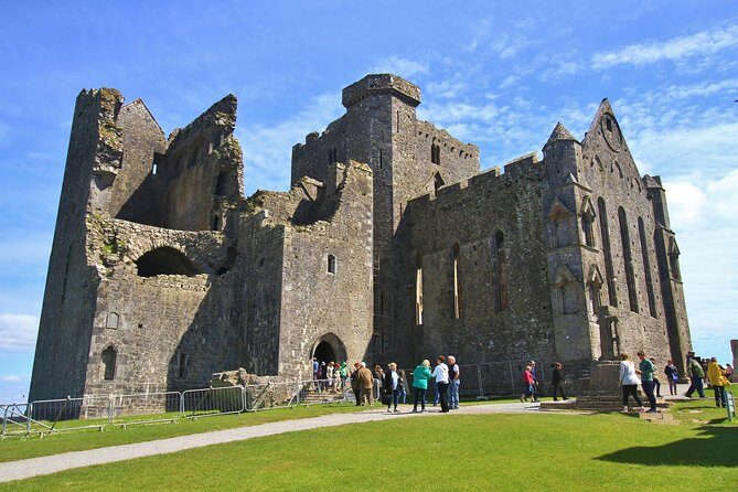 7-Day Great Atlantic Adventure Small-Group Tour of Ireland from Dublin - Day 6: Connemara’s lakes and mountains, plus Kylemore Abbey and Westport nights