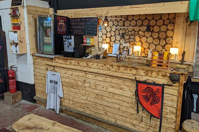 Axe Throwing Open Session (Dublin) 1hr - How to get a better score without stressing about it