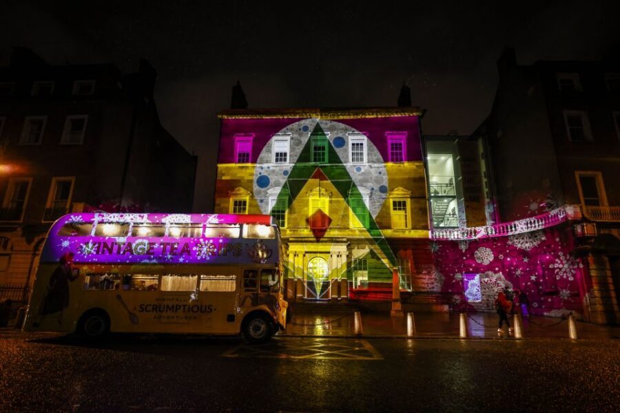 Dublin: Christmas Lights Festive Bus Tour with Afternoon Tea - Key highlights to look forward to
