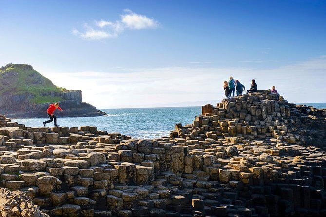 Dublin: Giant's Causeway, Dark Hedges, Dunluce and Belfast Titanic entrance fee - Belfast City Hall: A Quick Taste of the City Between Big Stops