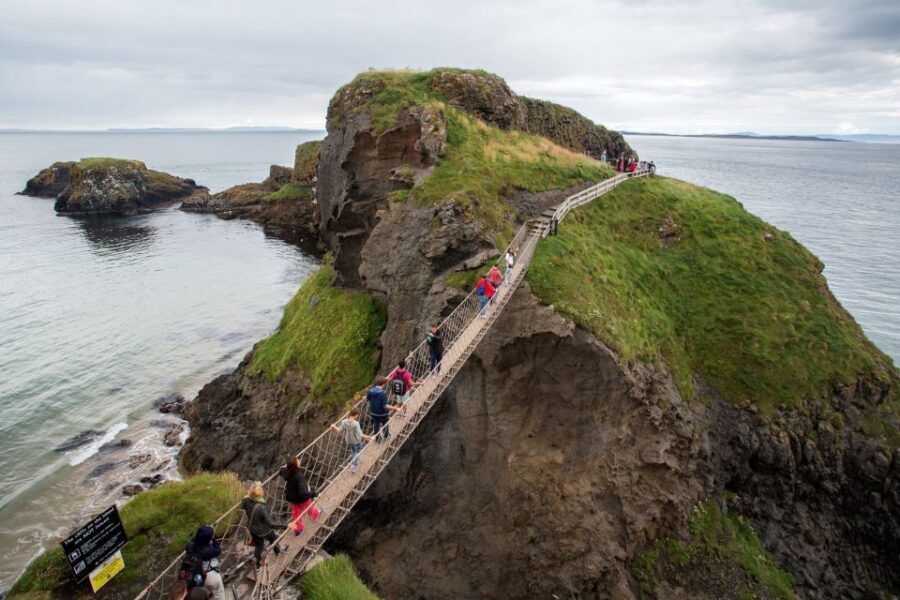 Dublin: Giant's Causeway & Glens of Antrim Day Tour - Leaving Dublin: The 6:50AM Enterprise and Why It Matters