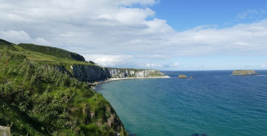 Dublin: Giant's Causeway & Glens of Antrim Day Tour - Bushmills Distillery: A Quick Reality Check (Photos and Bottles, Not a Full Tour)