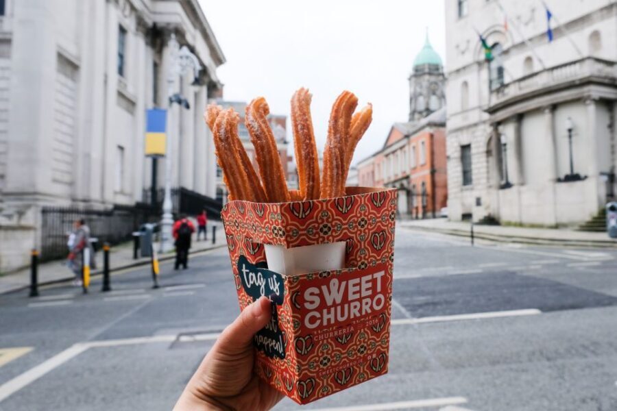 Dublin: Guided Delicious Donut Tour with Tastings - Language and group feel in downtown Dublin