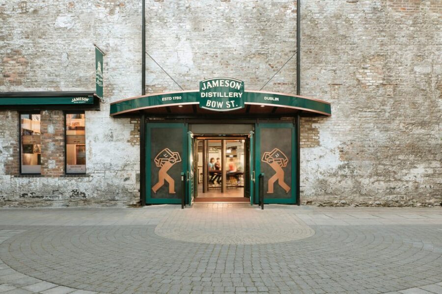 Dublin: Jameson Distillery Whiskey Cocktail-Making Class - Who should book this Dublin whiskey cocktail class