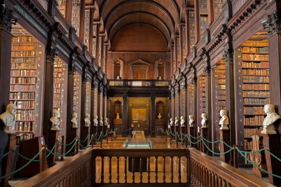 Dublin: Skip-the-line Book of Kells & Old Town Private Tour - Christ Church Cathedral and Crypts for 4- and 5-hour Trips