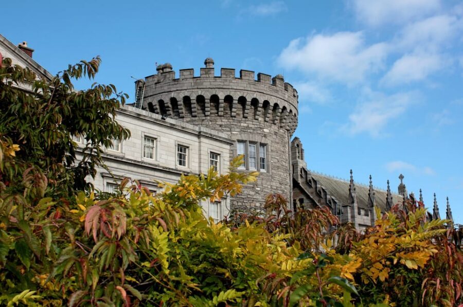 Dublin: St Patrick's, Book of Kells, and Dublin Castle Tour - Trinity College Dublin: 10 minutes that save hours later