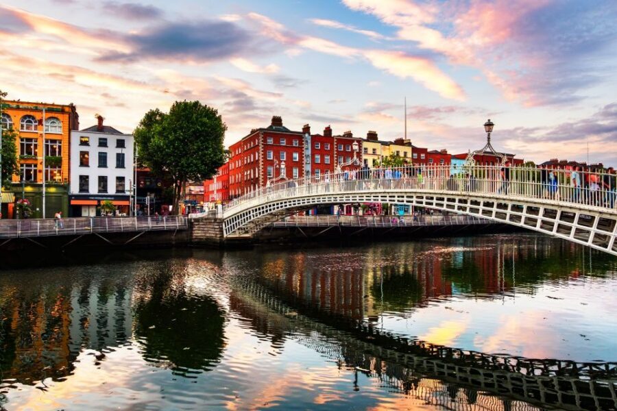 Eco Bike Tour of Dublin City Top Attractions and Nature - The 6-hour ride: Kilmainham Gaol and the Phoenix Park connection