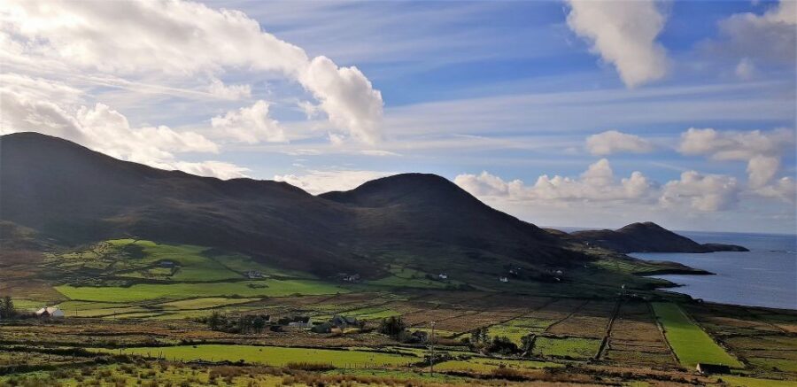 From Dublin: 6-Day All of Ireland Rail Tour - Day 6: Belfast Hop-On-Hop-Off from Connolly, then return to Dublin