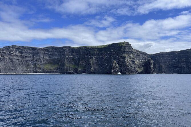 Private Chauffeur Cliffs of Moher Tour & Galway from Dublin - Timing the long day from 8am: daylight and drive rhythm