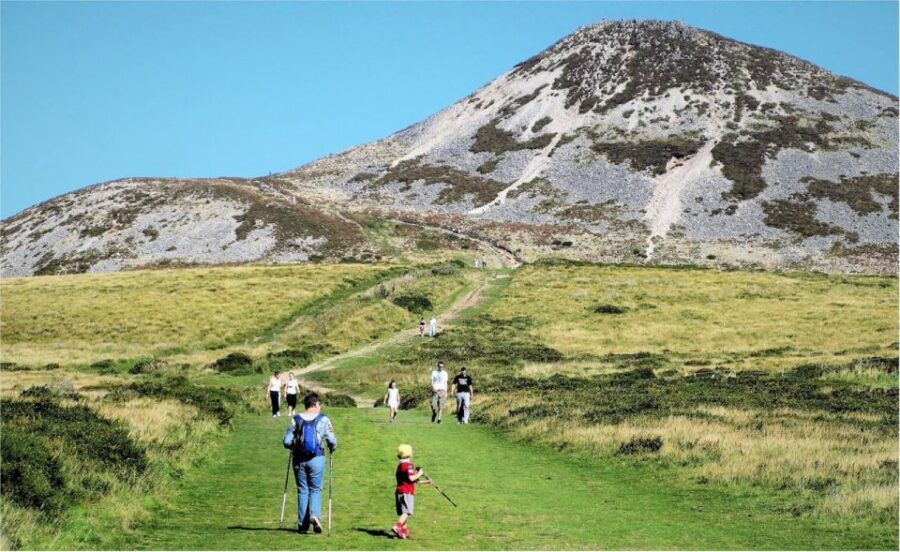 Wicklow: Private Day Tour from Dublin - The Glendalough part: two lakes, one monastic site, and a real walking rhythm